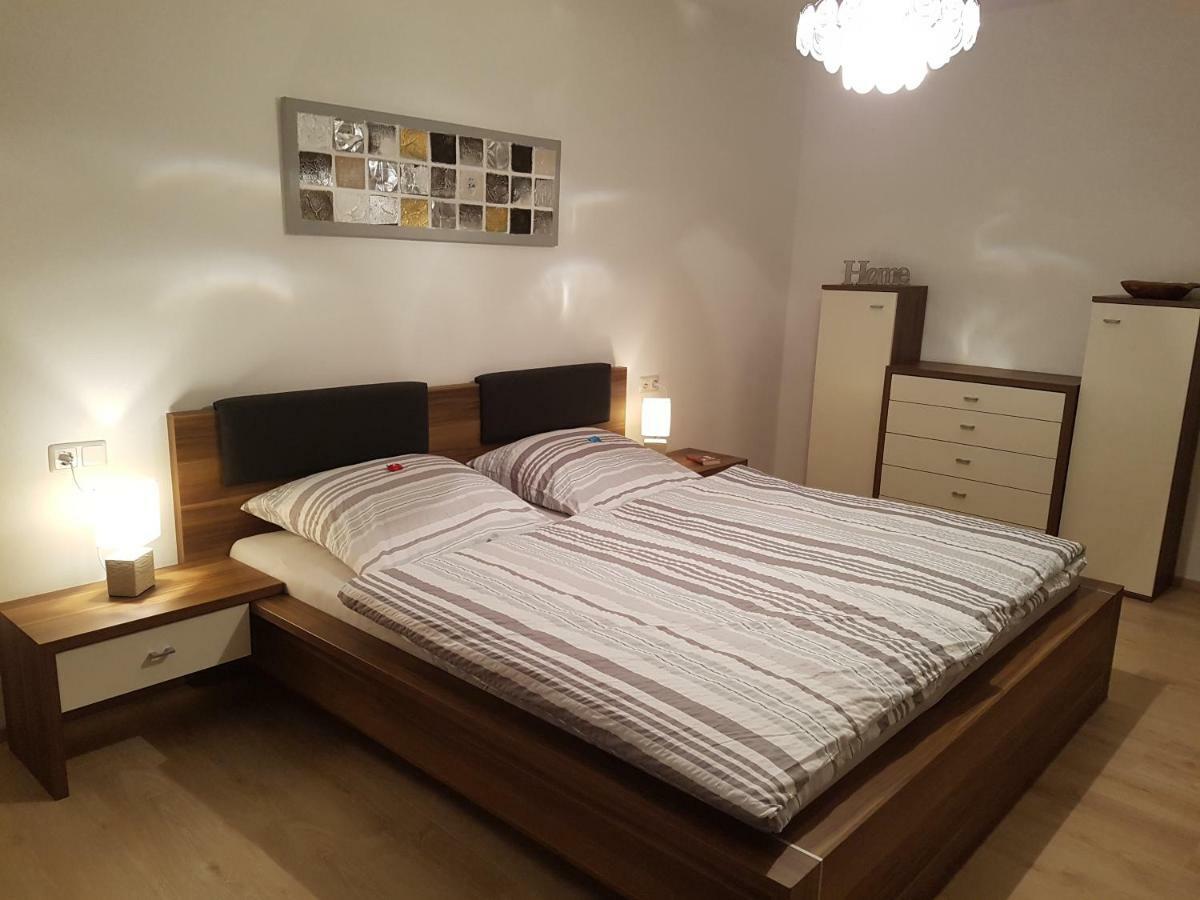 Andys Ferienwohnung Neustadt an der Waldnaab Eksteriør bilde